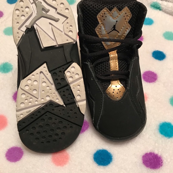 Toddler True Flight Jordan’s - Picture 3 of 3